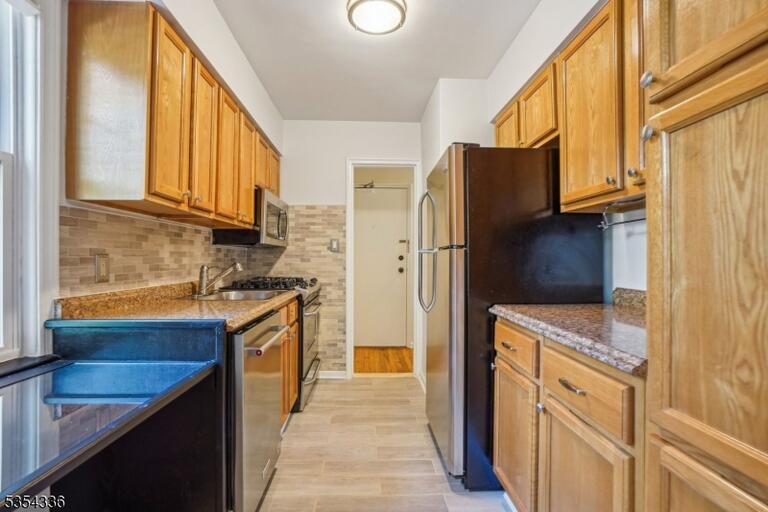 Property listing MLS 4045913 photo 1