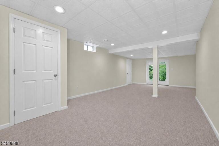 Property listing MLS 4045924 photo 32