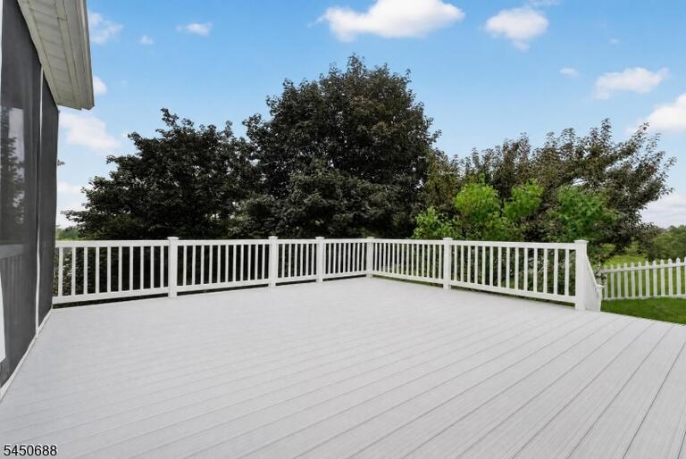 Property listing MLS 4045924 photo 38