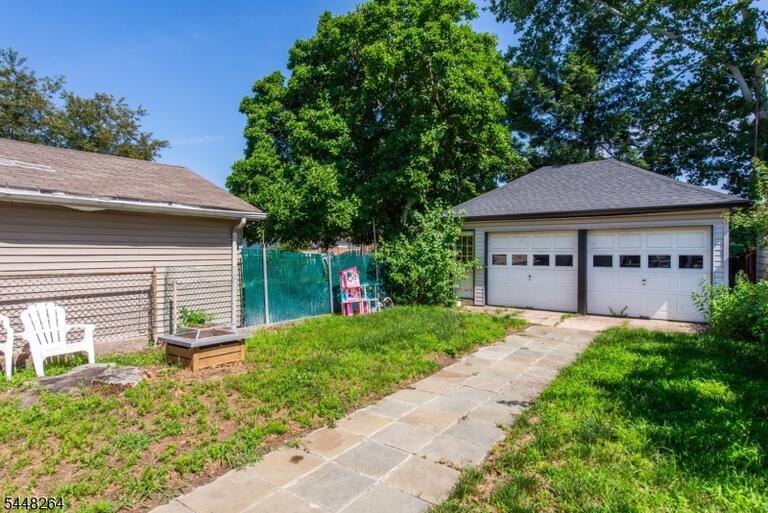 Property listing MLS 4045955 photo 13