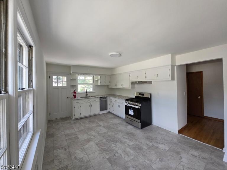Property listing MLS 4045988 photo 8