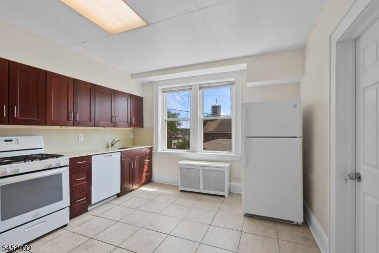 Property listing MLS 4046042 photo 6