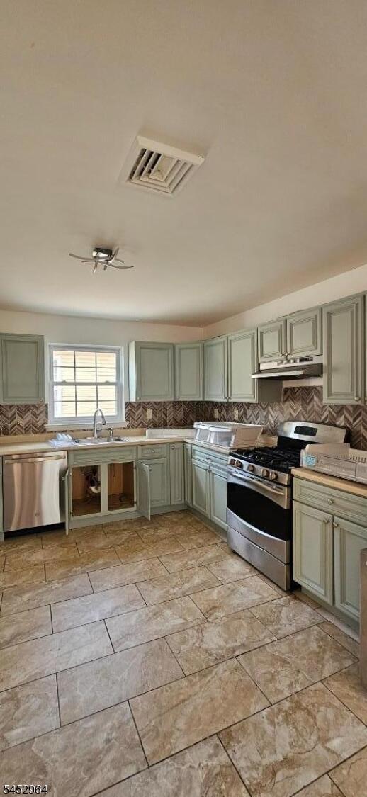 Property listing MLS 4046070 photo 10