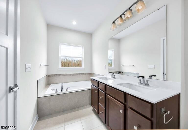 Property listing MLS 4046131 photo 19