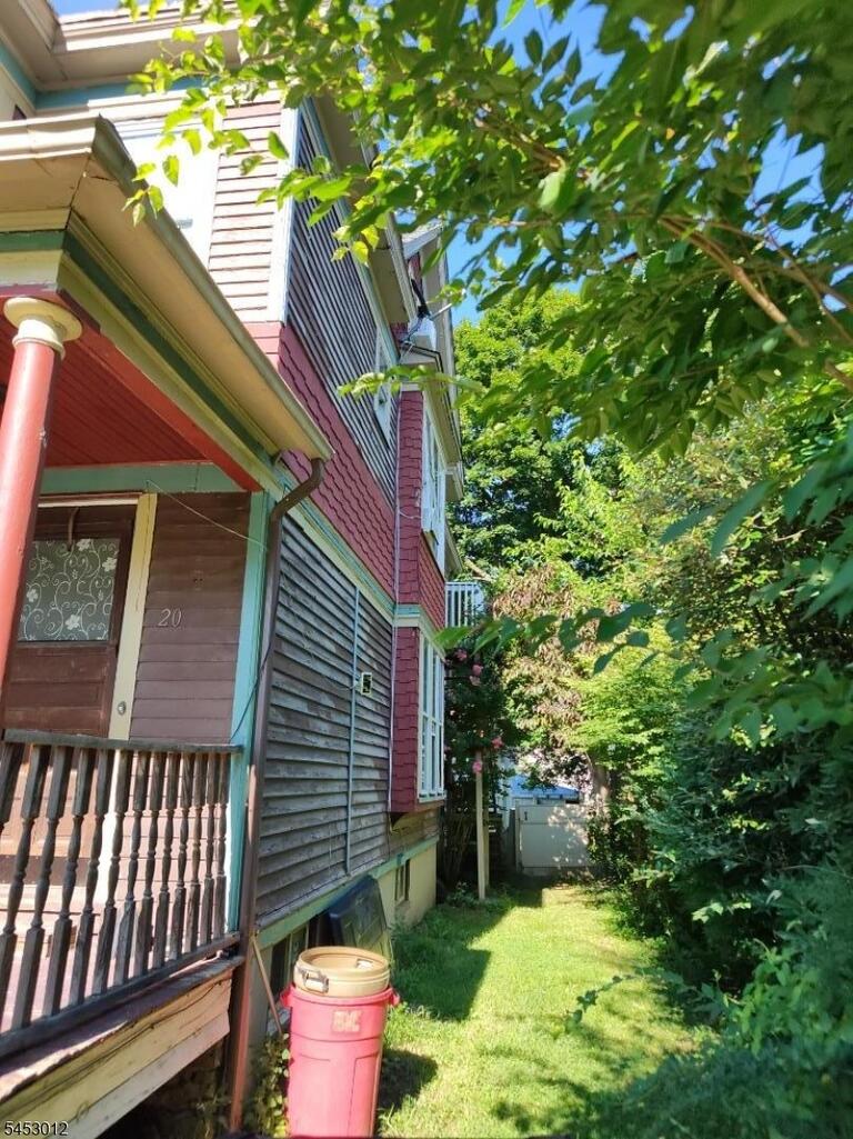 Property listing MLS 4046151 photo 3
