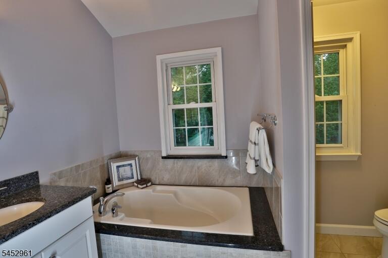 Property listing MLS 4046162 photo 17