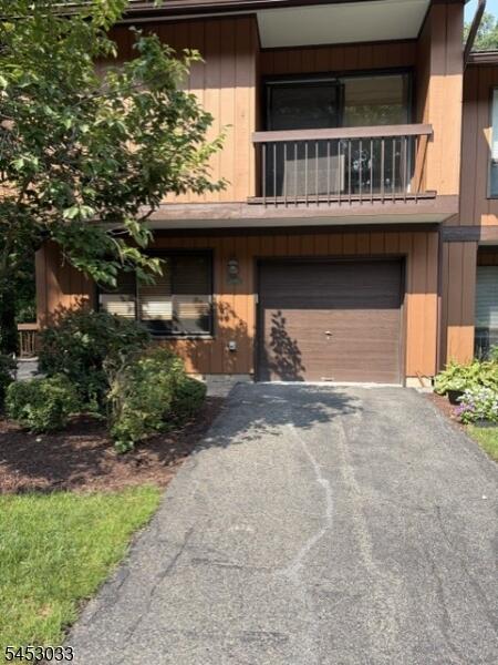Property listing MLS 4046164 photo 2