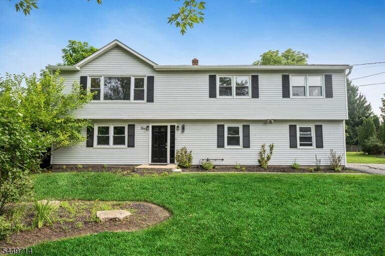 Property listing MLS 4046180 photo 1