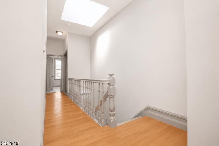 Property listing MLS 4046219 photo 7