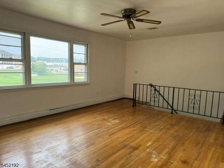 Property listing MLS 4046240 photo 12
