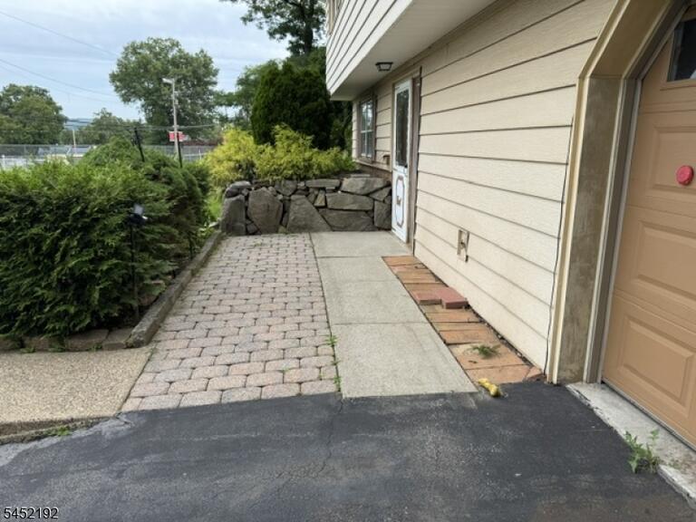 Property listing MLS 4046240 photo 8