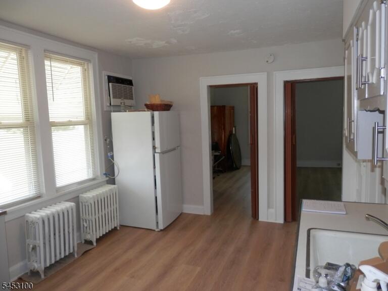 Property listing MLS 4046249 photo 2