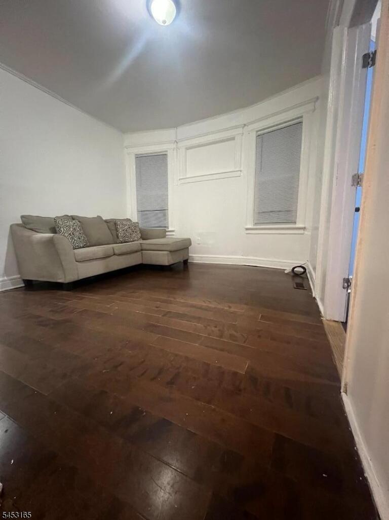 Property listing MLS 4046255 photo 3