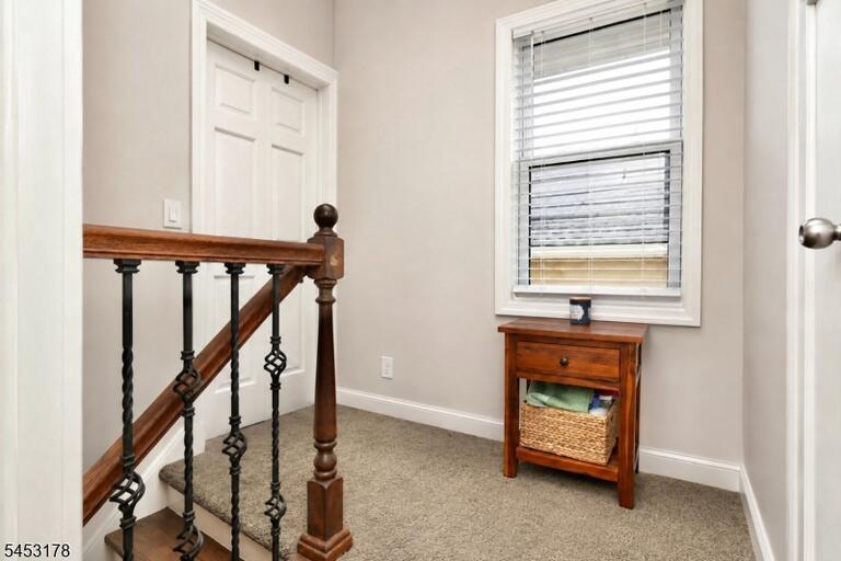 Property listing MLS 4046280 photo 12