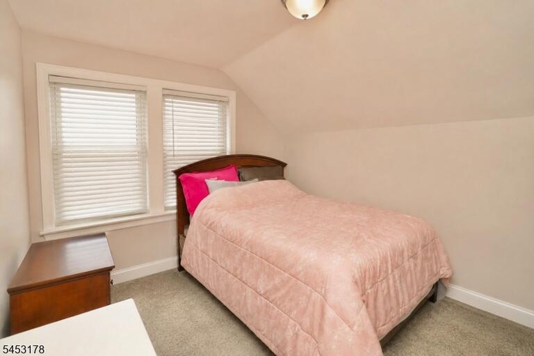 Property listing MLS 4046280 photo 16