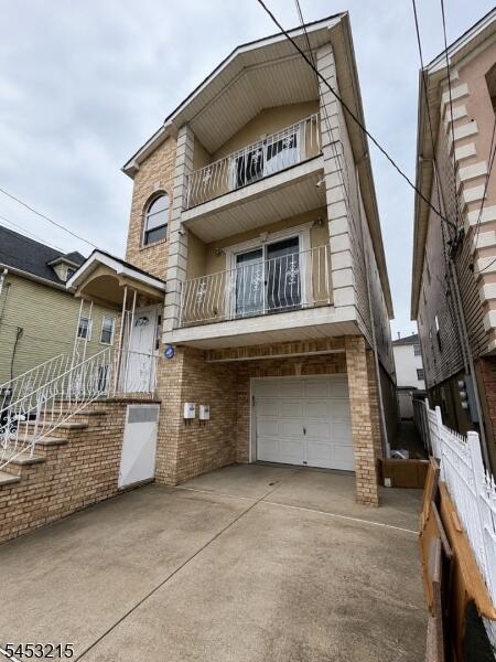 Property listing MLS 4046294 photo 1