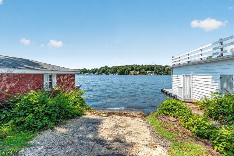 Property listing MLS 4046331 photo 24