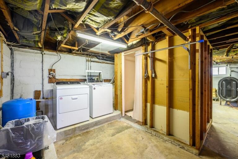 Property listing MLS 4046338 photo 33