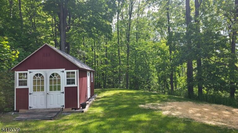 Property listing MLS 4046343 photo 35