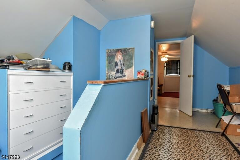 Property listing MLS 4046348 photo 17