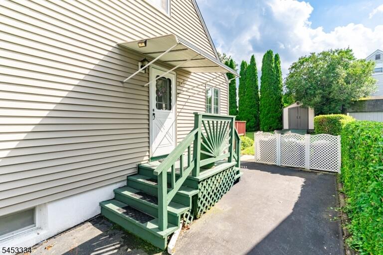 Property listing MLS 4046399 photo 17