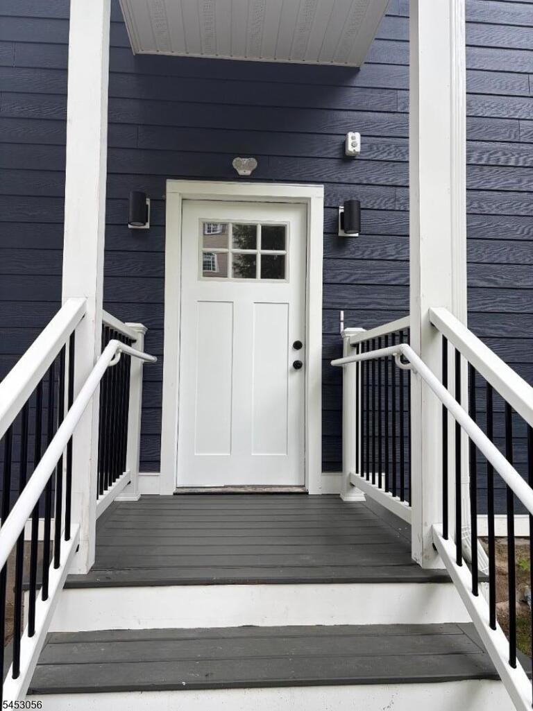 Property listing MLS 4046400 photo 1
