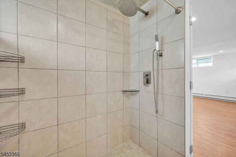 Property listing MLS 4046438 photo 16