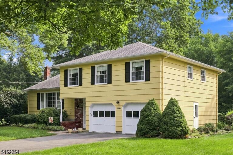 Property listing MLS 4046449 photo 5