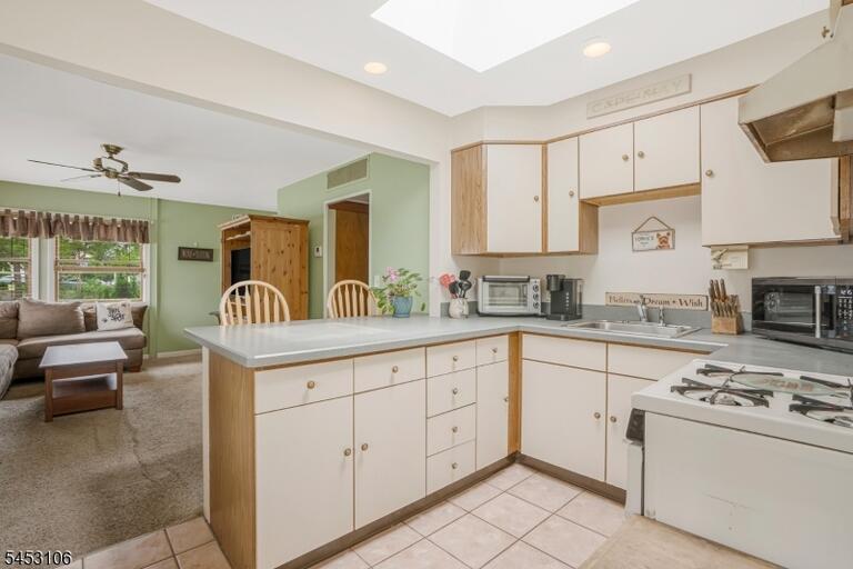Property listing MLS 4046477 photo 12