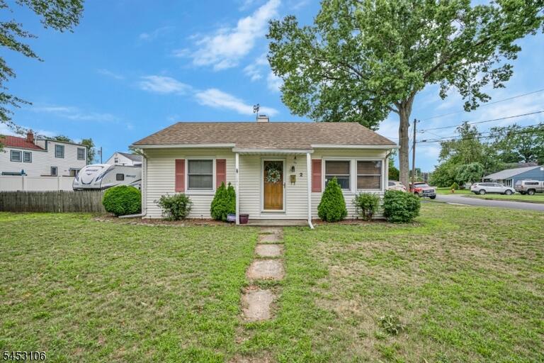 Property listing MLS 4046477 photo 3