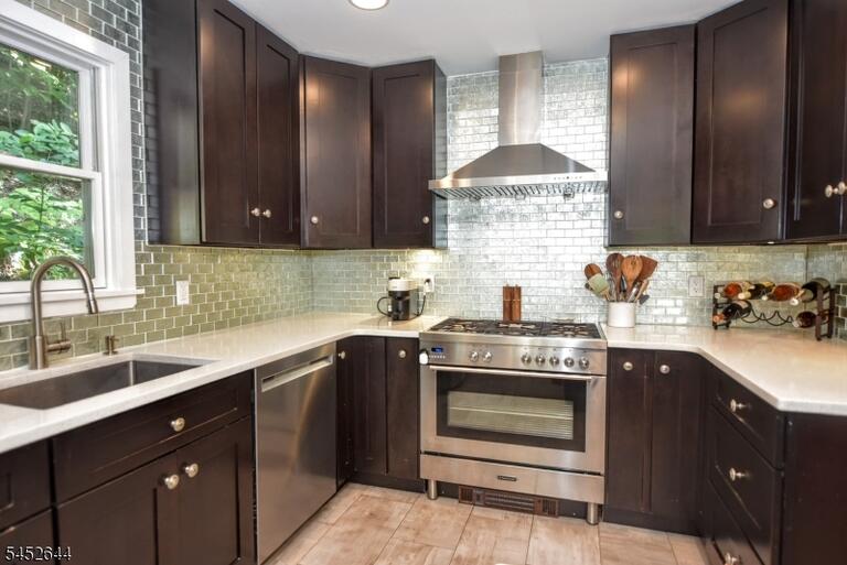 Property listing MLS 4046483 photo 9