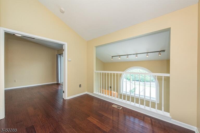 Property listing MLS 4046514 photo 17