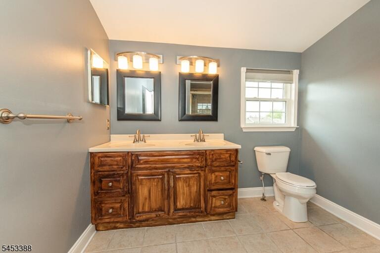 Property listing MLS 4046514 photo 24