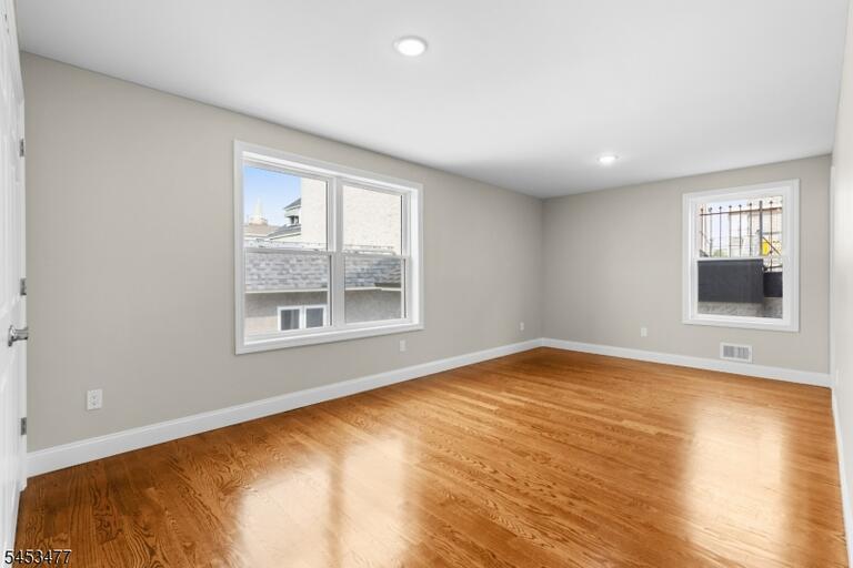 Property listing MLS 4046522 photo 15