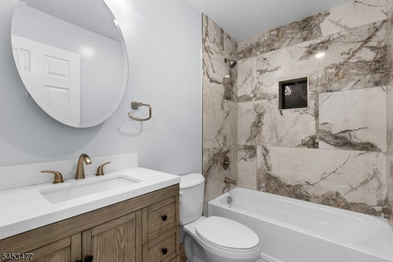 Property listing MLS 4046522 photo 9