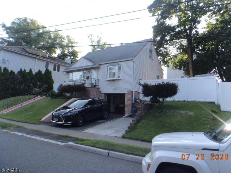 Property listing MLS 4046542 photo 3