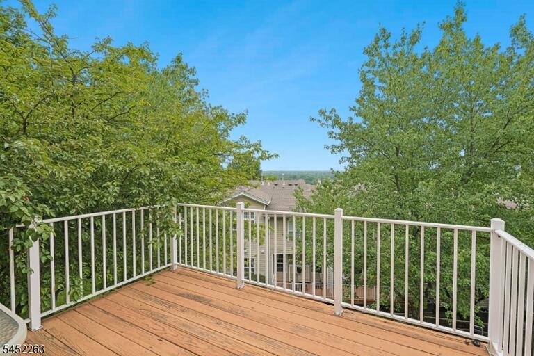 Property listing MLS 4046550 photo 19
