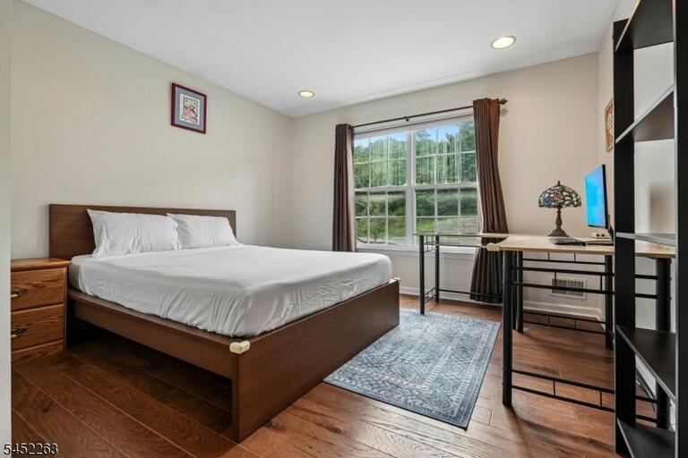 Property listing MLS 4046550 photo 27