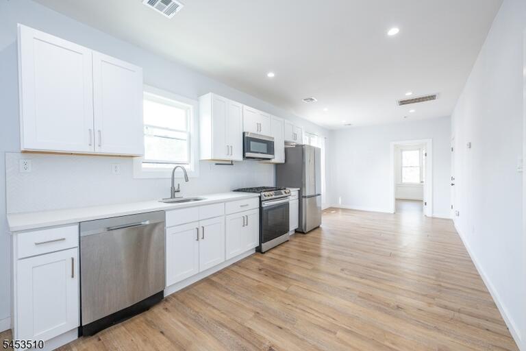 Property listing MLS 4046560 photo 18