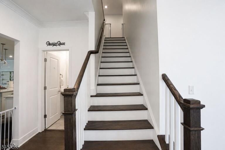 Property listing MLS 4046566 photo 31