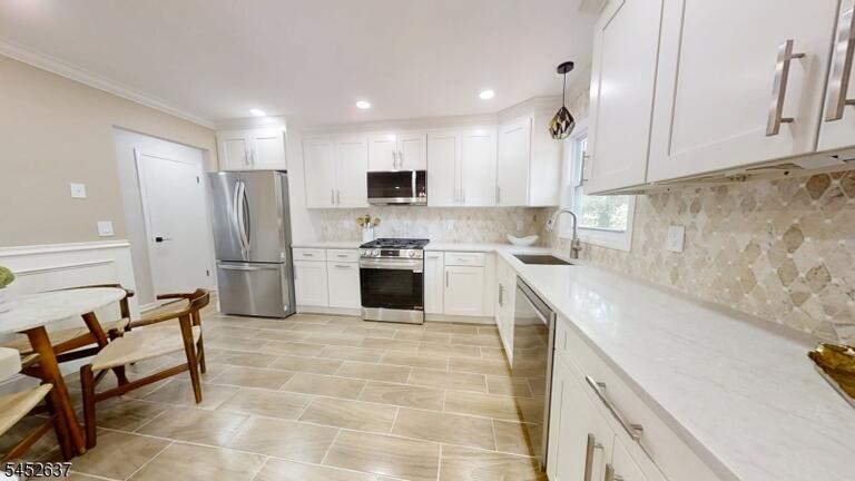 Property listing MLS 4046587 photo 11