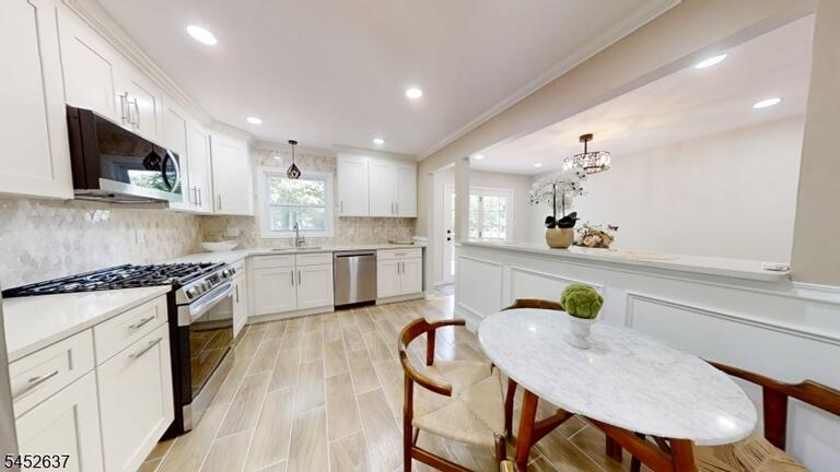 Property listing MLS 4046587 photo 9