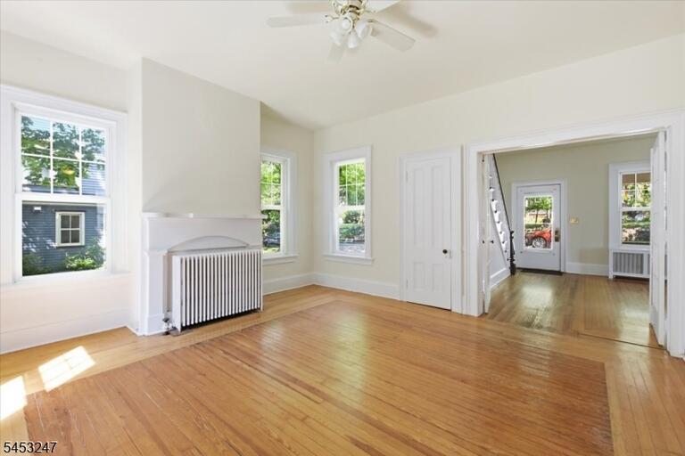 Property listing MLS 4046600 photo 12