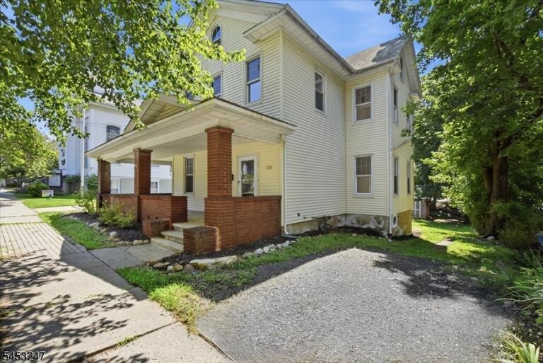 Property listing MLS 4046600 photo 2