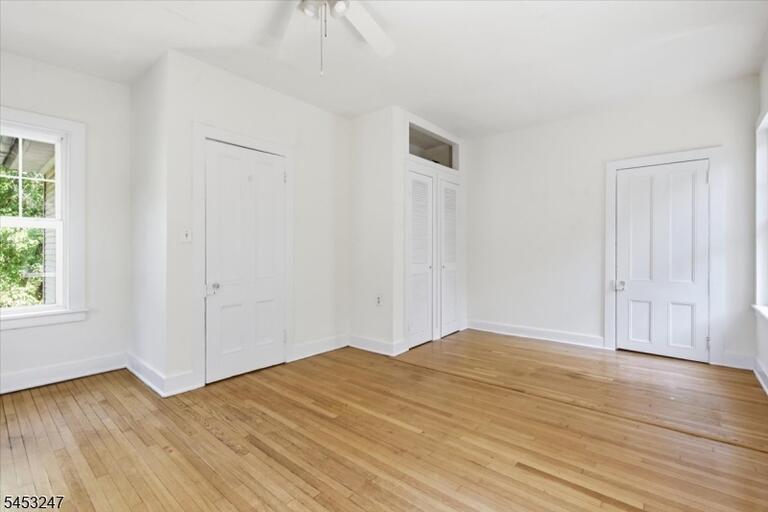 Property listing MLS 4046600 photo 28