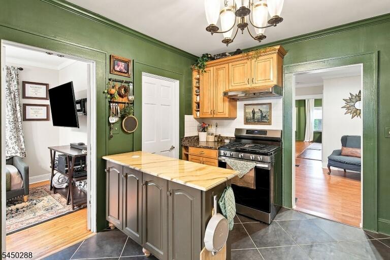 Property listing MLS 4046615 photo 10