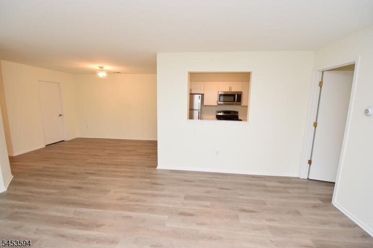 Property listing MLS 4046688 photo 6