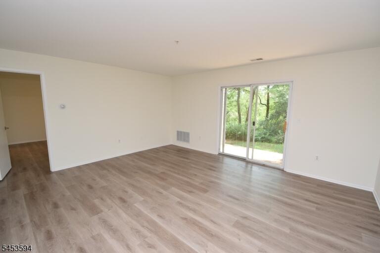 Property listing MLS 4046688 photo 9