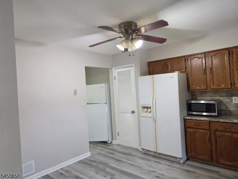 Property listing MLS 4046718 photo 4