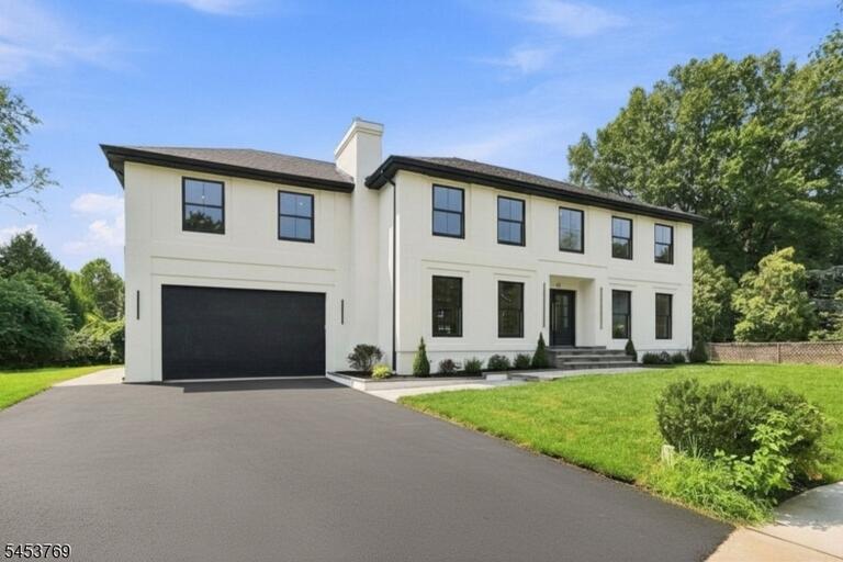 Property listing MLS 4046803 photo 3